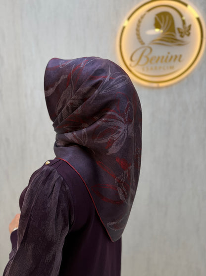 Armine 2026-2027 Kış Sezonu Sura İpek Eşarp 9600 34 — Bordo [stokoz:ejZET5EKg7fyhwDKzCNa%3ABordo%3A0%3A163kqmo]